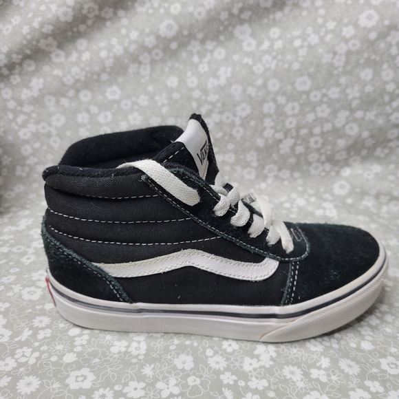 Vans Other - Kids Vans Ward Hi High-Top Sneakers